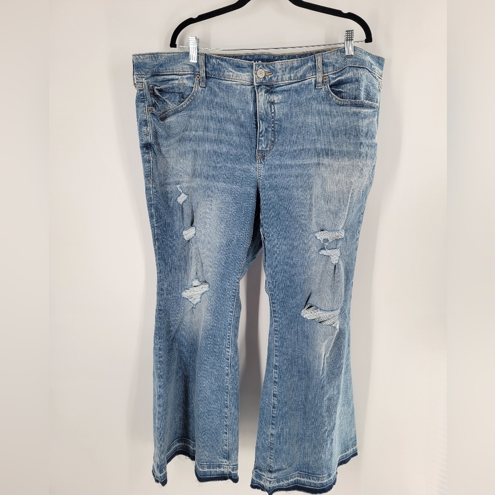 Torrid Womens Blue Distressed Flare Jeans Size 24 Wide Leg Ripped Frayed Hem New